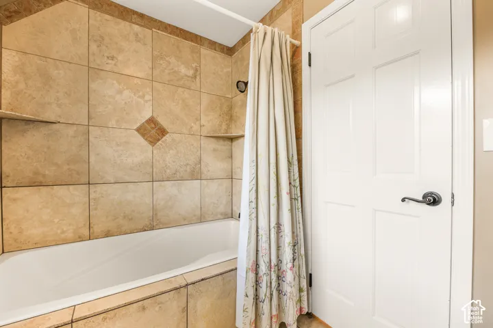 8415 S Red River Rd, Sandy, Utah 84093