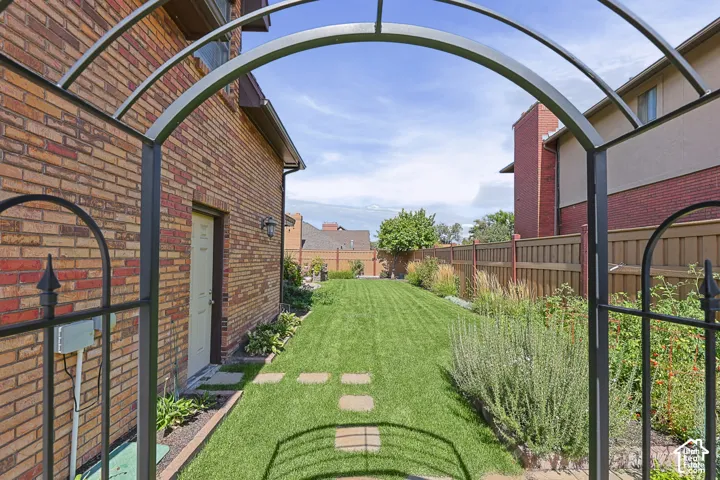 8415 S Red River Rd, Sandy, Utah 84093