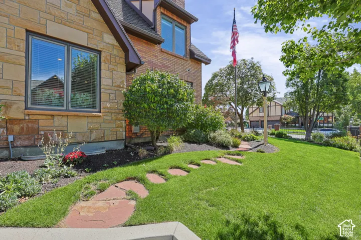 8415 S Red River Rd, Sandy, Utah 84093