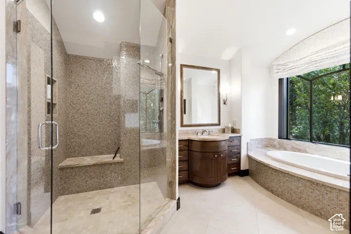 Main Level Guest Suite