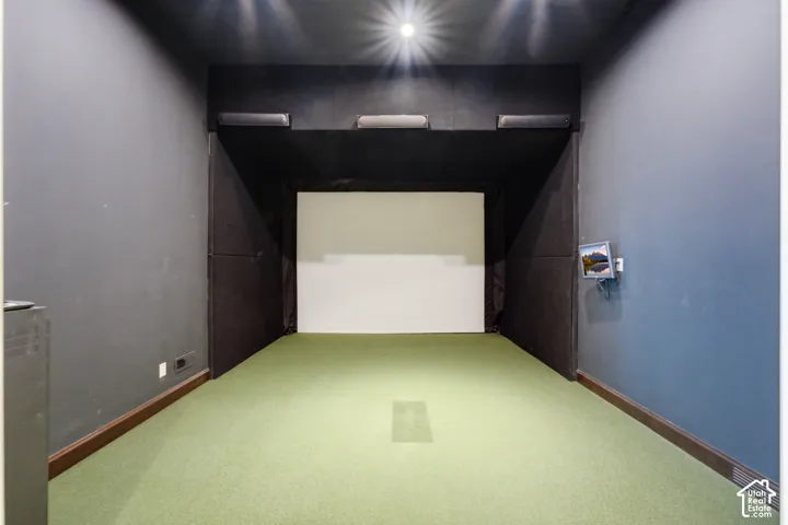 Room for Golf Simulator