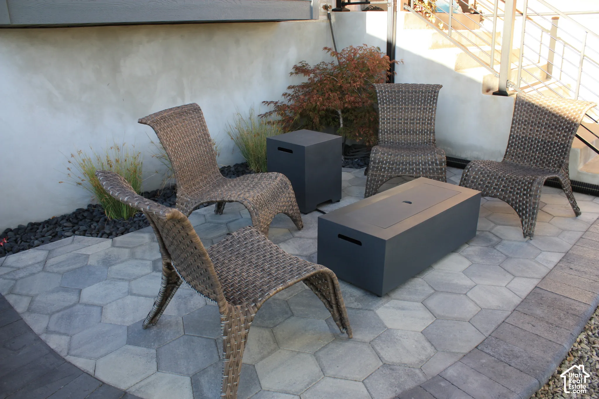 Hexagonal paver patio with a contrasting border