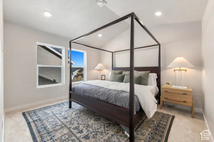 Vaulted ceiling with recessed lighting