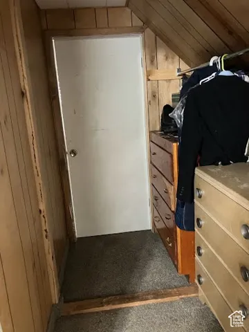 walk in closet