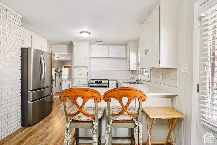 68 W Columbia Dr, Midvale, Utah 84047