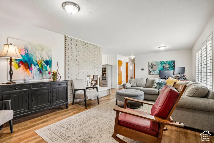 68 W Columbia Dr, Midvale, Utah 84047
