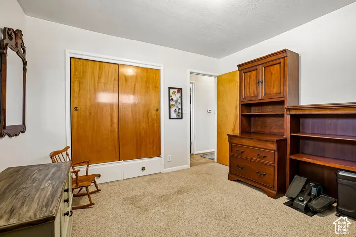 68 W Columbia Dr, Midvale, Utah 84047