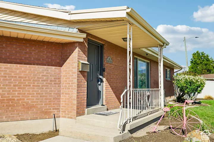 68 W Columbia Dr, Midvale, Utah 84047
