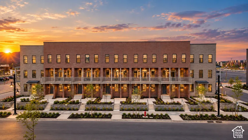 5328 W Center Field Dr, South Jordan, Utah 84009
