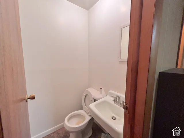 1944 S Main, Blanding, Utah 84511