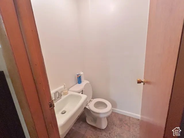 1944 S Main, Blanding, Utah 84511