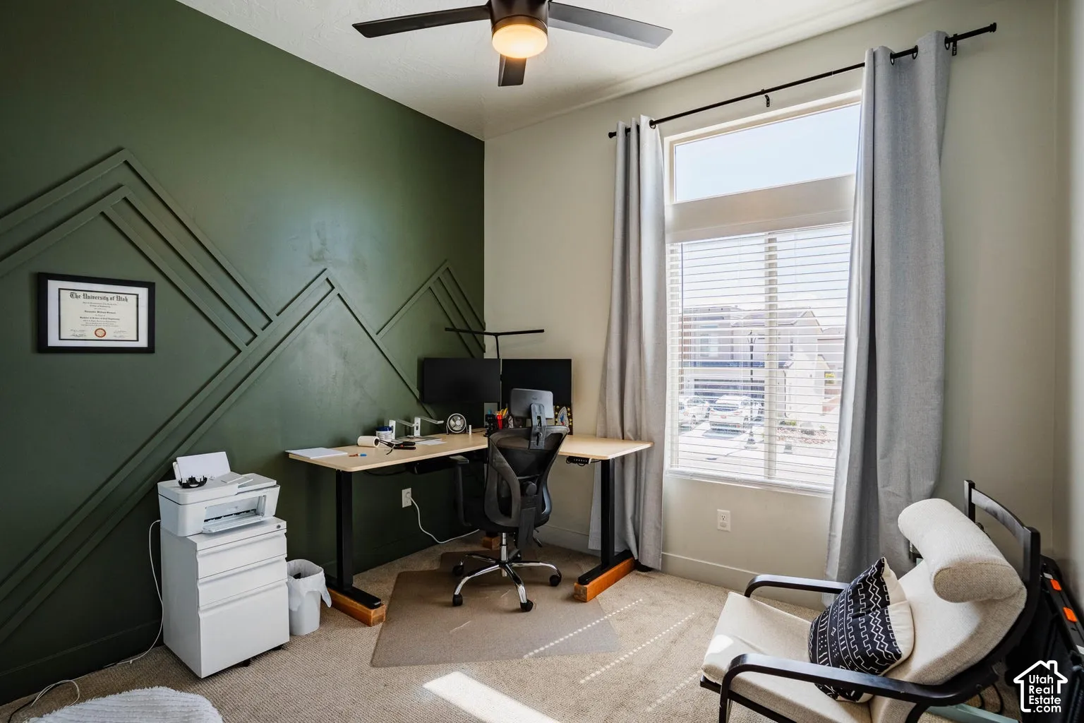 Accent wall with geometric trim