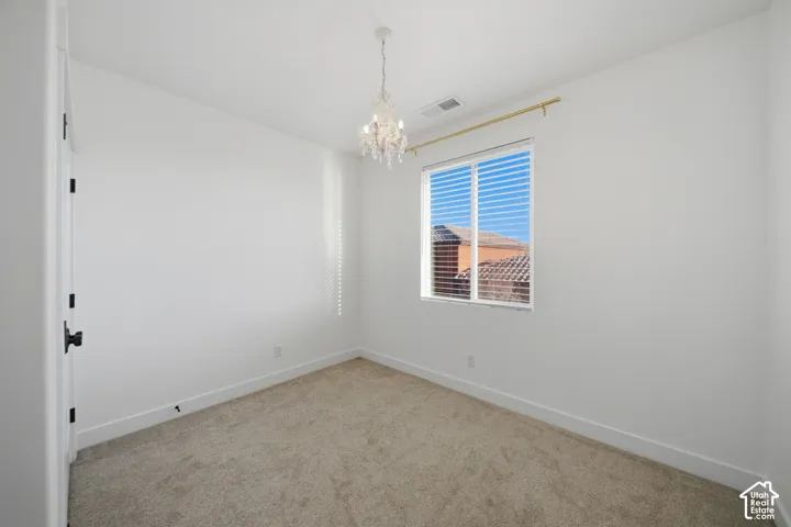 Recessed window with horizontal blinds
