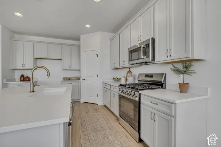 Different Sycamore home, actual home under construction and may differ in colors/options