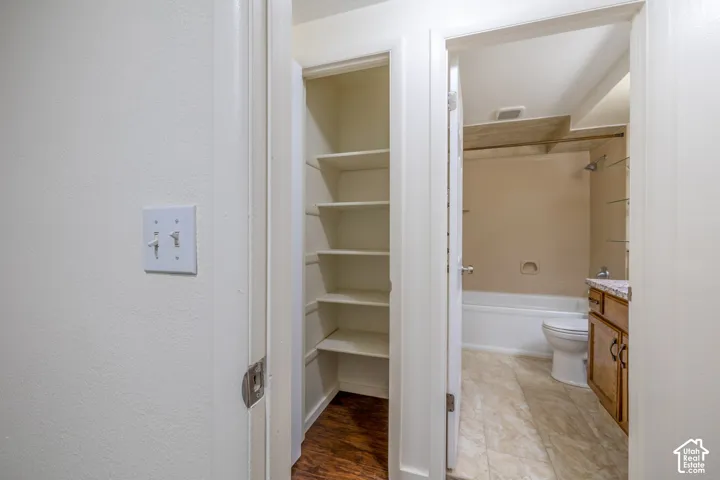 455 E 5600 S #d, Murray, Utah 84107