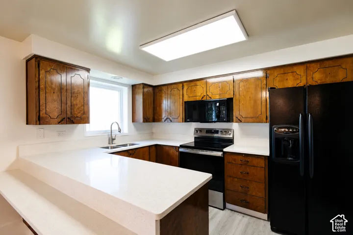Kitchen Without Decor