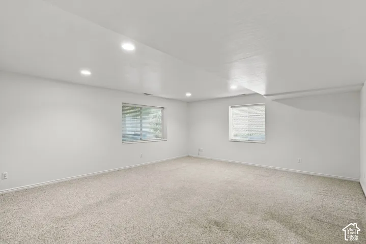 1172 E Castlecreek Dr, Murray, Utah 84117