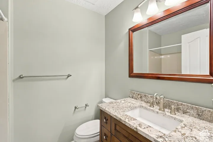 1172 E Castlecreek Dr, Murray, Utah 84117