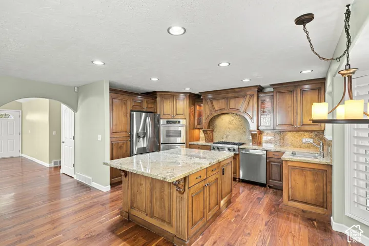 1172 E Castlecreek Dr, Murray, Utah 84117