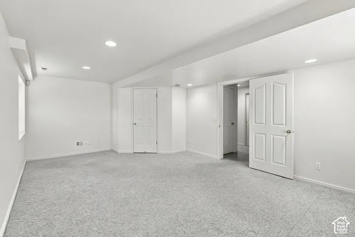 1172 E Castlecreek Dr, Murray, Utah 84117