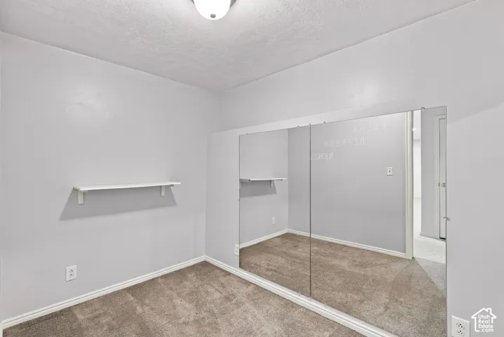 1172 E Castlecreek Dr, Murray, Utah 84117