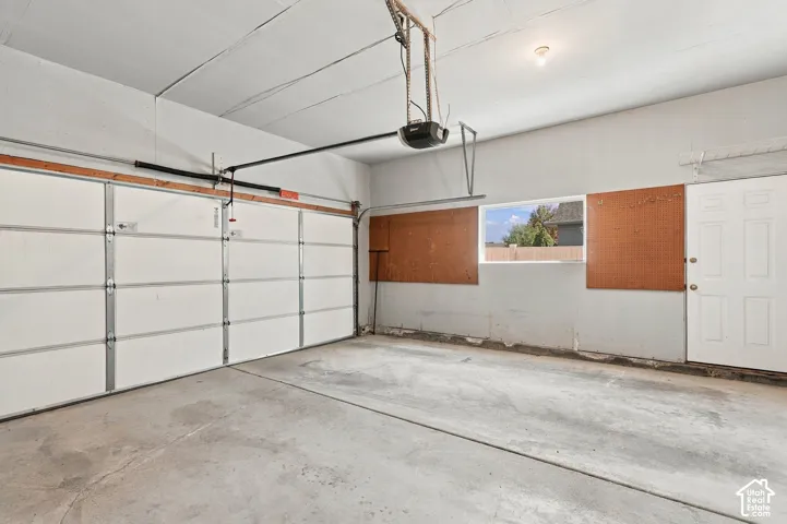 1172 E Castlecreek Dr, Murray, Utah 84117