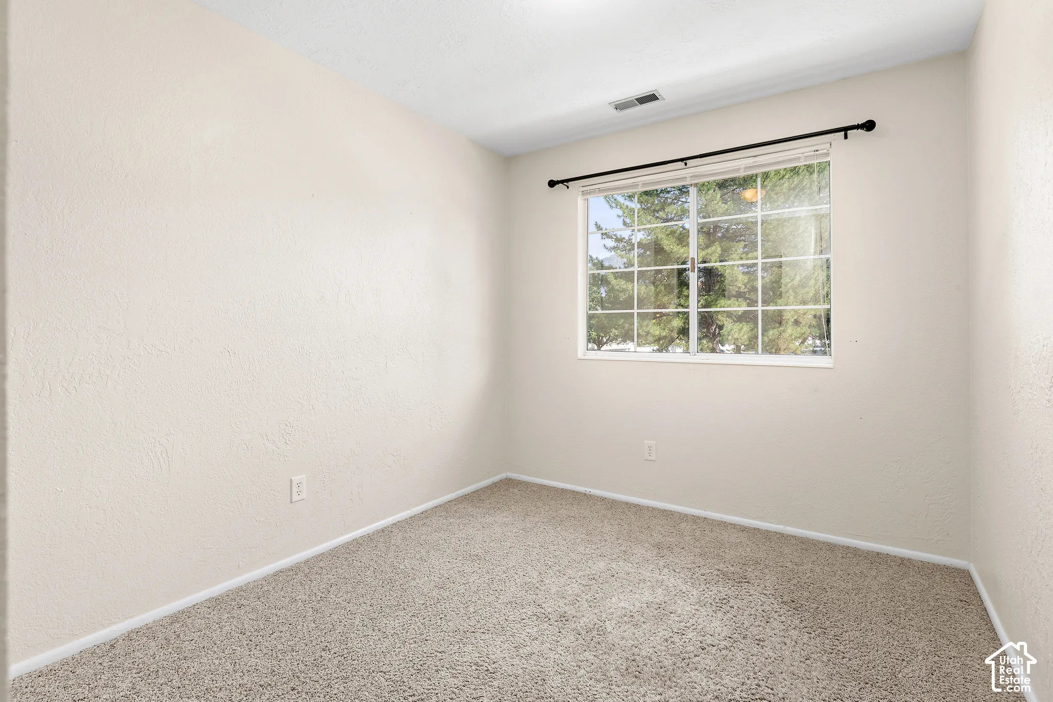 Textured neutral walls