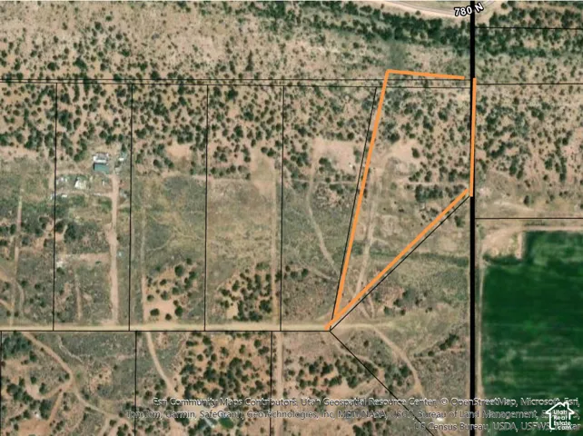 Aerial Map. Displaying the property boundaries and surrounding parcels