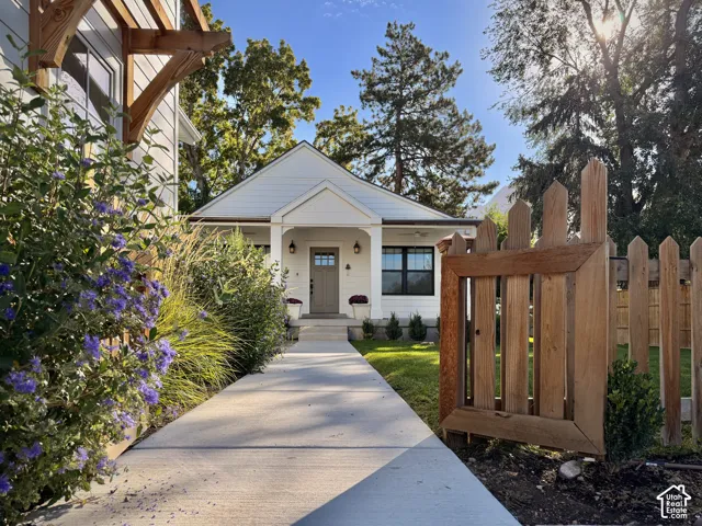 2275 E 4500 S, Holladay, Utah 84117