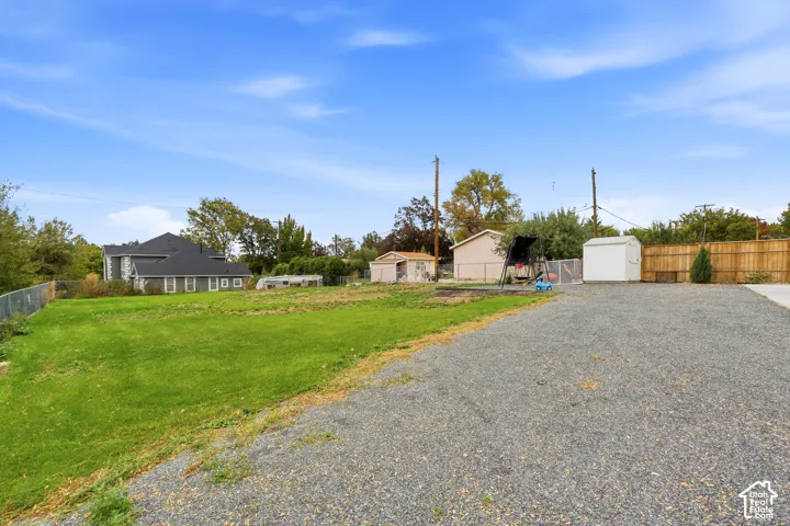 2275 E 4500 S, Holladay, Utah 84117