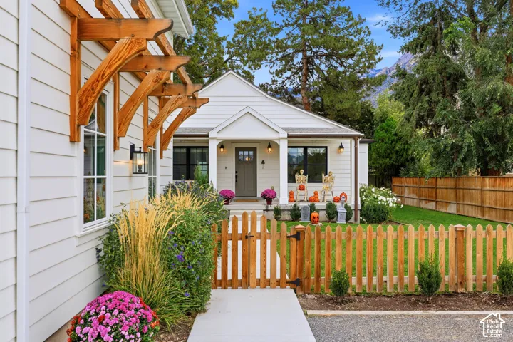 2275 E 4500 S, Holladay, Utah 84117