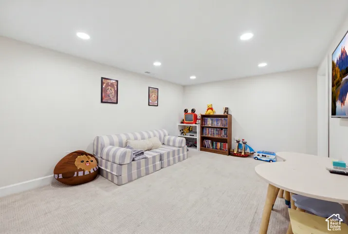 2275 E 4500 S, Holladay, Utah 84117