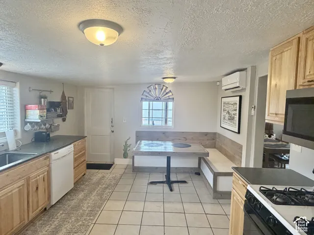 70 N 100 W, Hanksville, Utah 84734