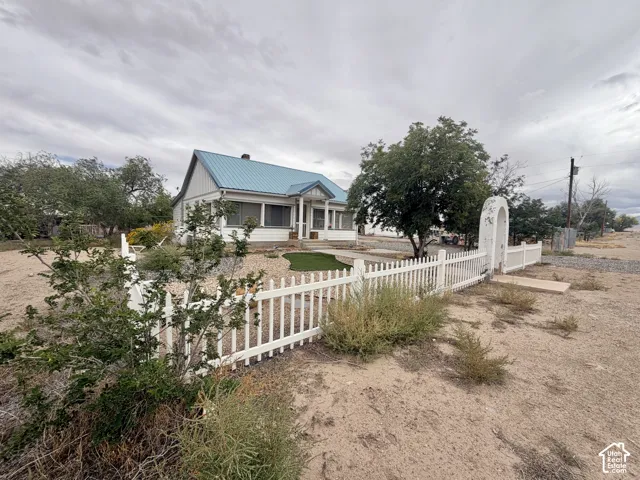 70 N 100 W, Hanksville, Utah 84734