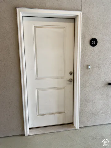 Front door, unit 32
