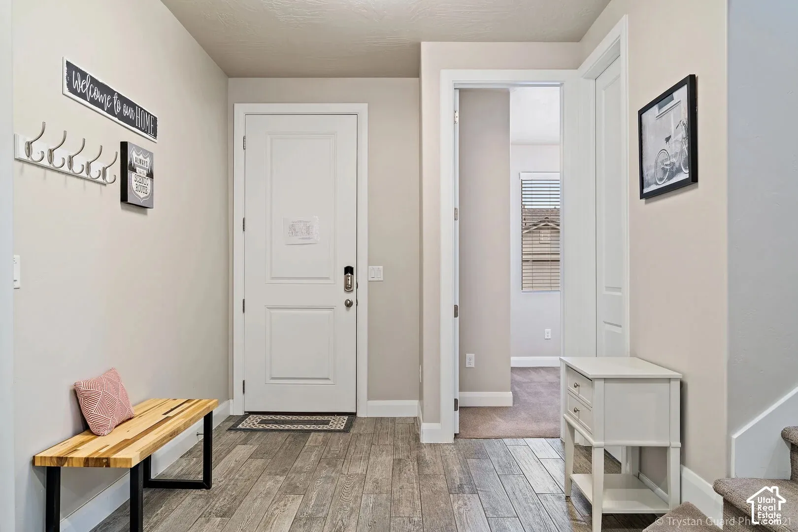 Tile flooring throughout the entry
