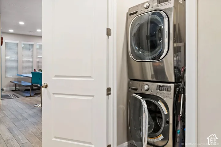 Stackable stainless steel washer and dryer