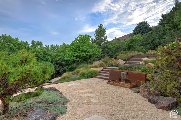 350 E Capitol Oaks Ln, Salt Lake City, Utah 84103