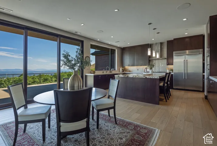 350 E Capitol Oaks Ln, Salt Lake City, Utah 84103