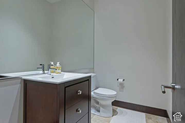 350 E Capitol Oaks Ln, Salt Lake City, Utah 84103