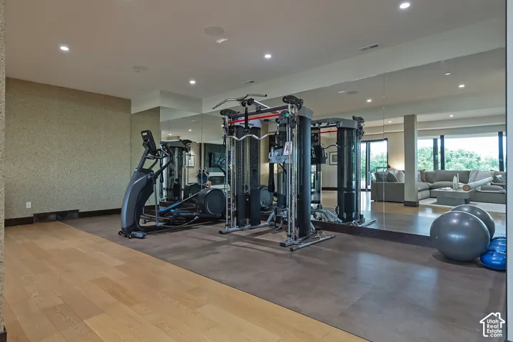 350 E Capitol Oaks Ln, Salt Lake City, Utah 84103