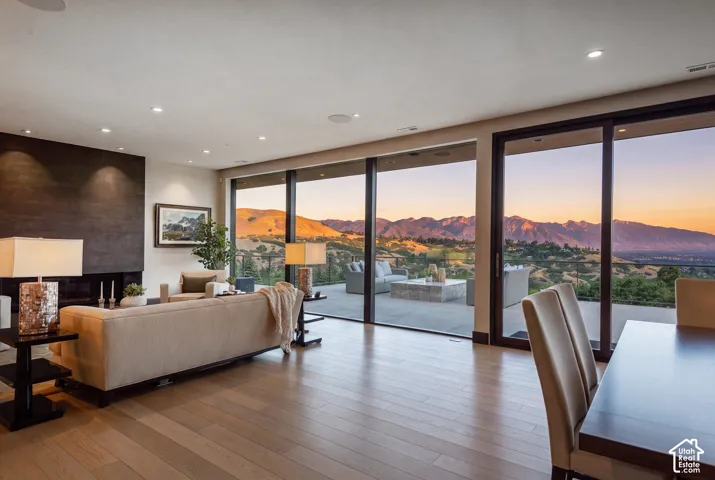 350 E Capitol Oaks Ln, Salt Lake City, Utah 84103