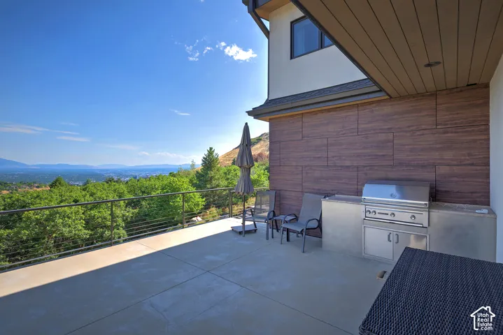 350 E Capitol Oaks Ln, Salt Lake City, Utah 84103