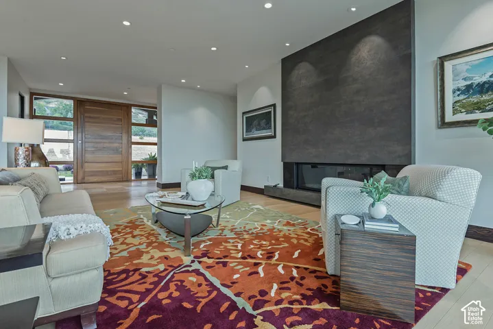 350 E Capitol Oaks Ln, Salt Lake City, Utah 84103
