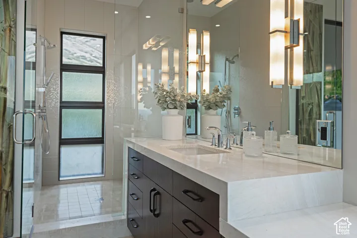 350 E Capitol Oaks Ln, Salt Lake City, Utah 84103