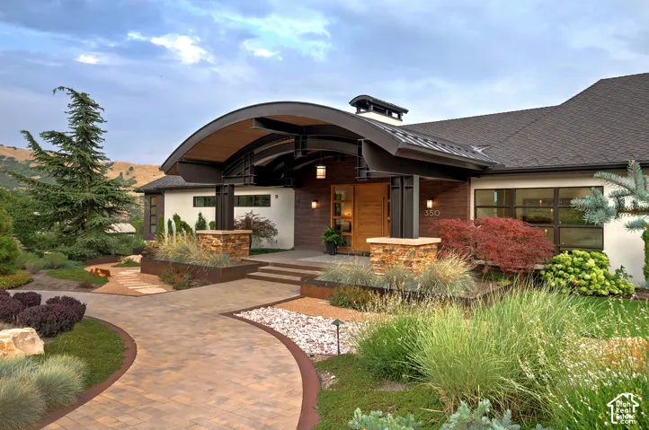350 E Capitol Oaks Ln, Salt Lake City, Utah 84103