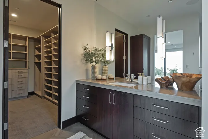 350 E Capitol Oaks Ln, Salt Lake City, Utah 84103