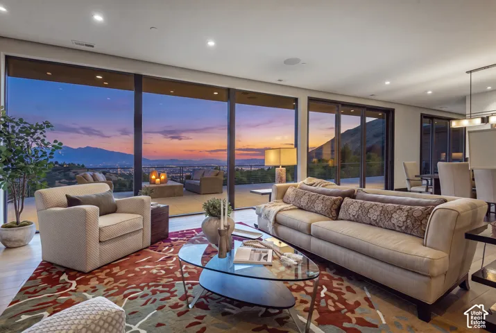350 E Capitol Oaks Ln, Salt Lake City, Utah 84103