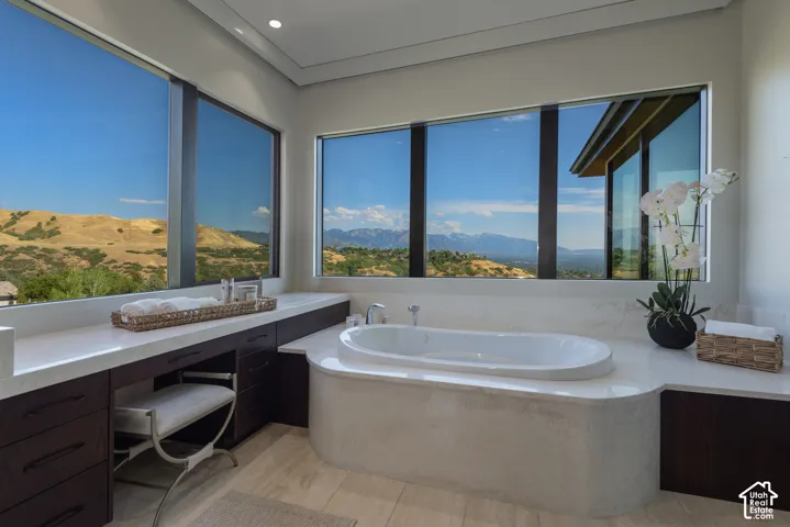 350 E Capitol Oaks Ln, Salt Lake City, Utah 84103