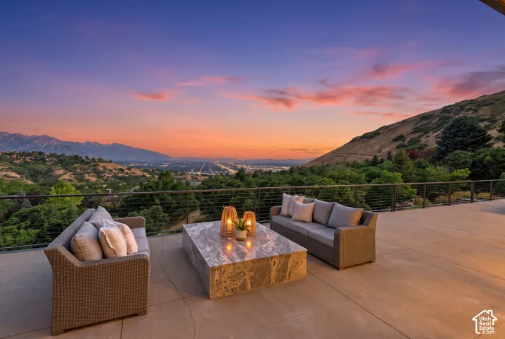 350 E Capitol Oaks Ln, Salt Lake City, Utah 84103